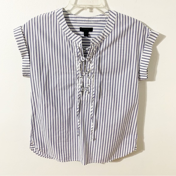 J. Crew Style G3923 100% Cotton Poplin Lace-up Front Popover Striped Blouse 💙🤍 - Picture 4 of 12